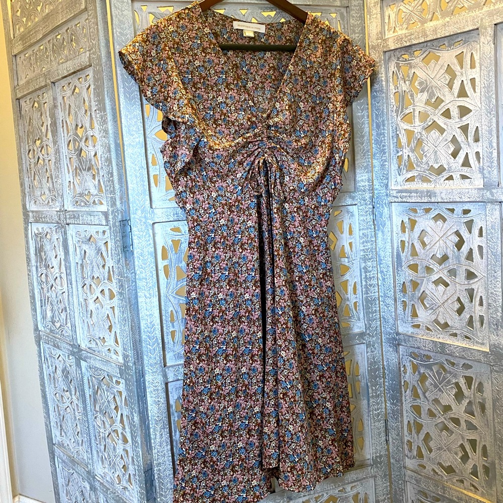 Short sleeve flower dress